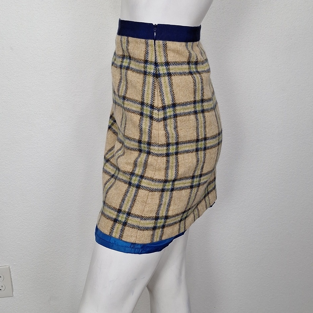 Boden Beige Plaid Wool-Blend A-Line Skirt with Navy Trim - Picture 9 of 12